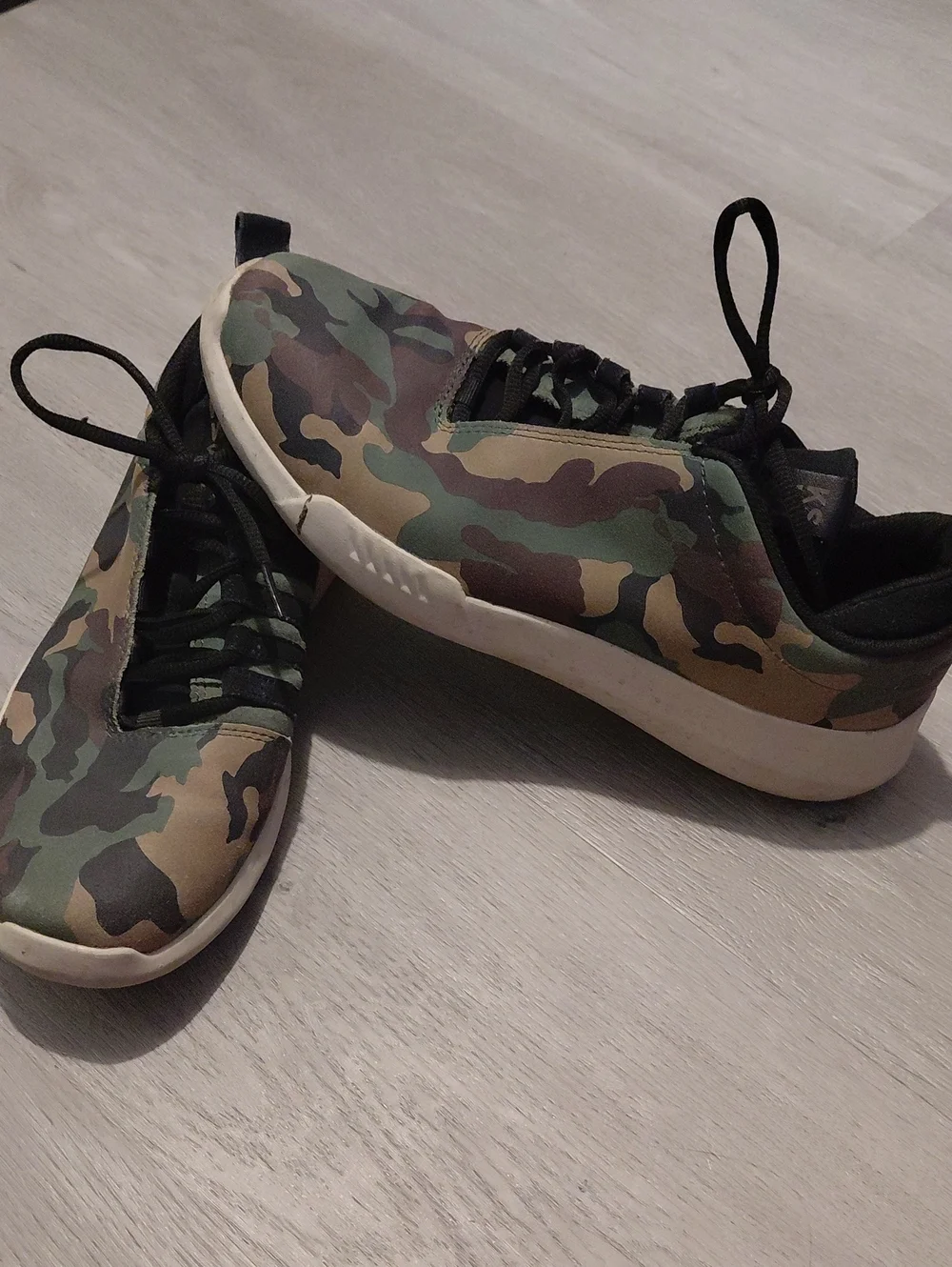 Camouflage Men's Casual Sneakers - Green Camo